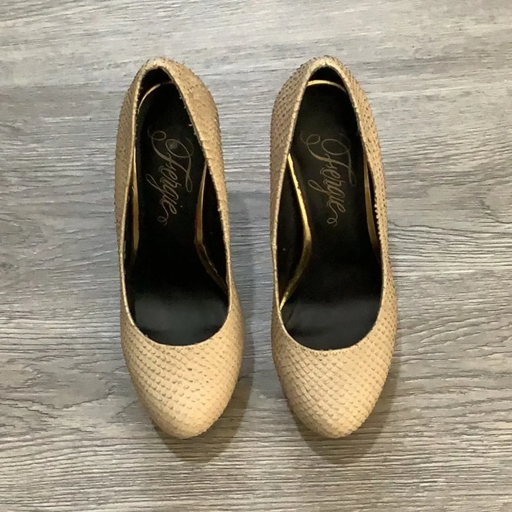 Fergie Tan Close Toe Shoes